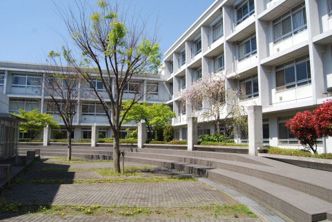 教育の無償化に向けて